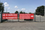 Q-SERVICE VJ Autoservis Trnava - príjazd smerové tabule