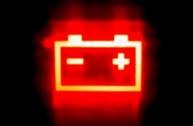 Dobíjanie vs. výmena autobatérie – kedy stačí dobiť a kedy kúpiť novú?